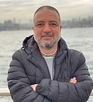 Sinan Akyüz kimdir?
