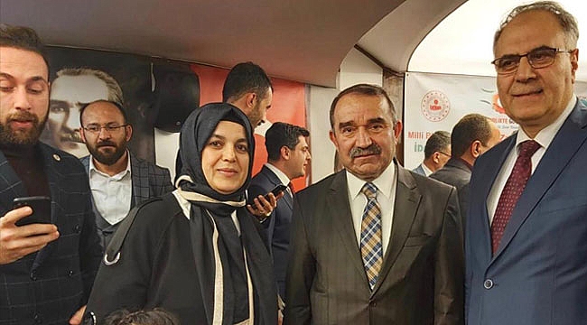 Nurdan Damla En Iyi Yazar Odulunu Aldi Ajans Ekstra Www Ajanshatti Com Ajans Hatti